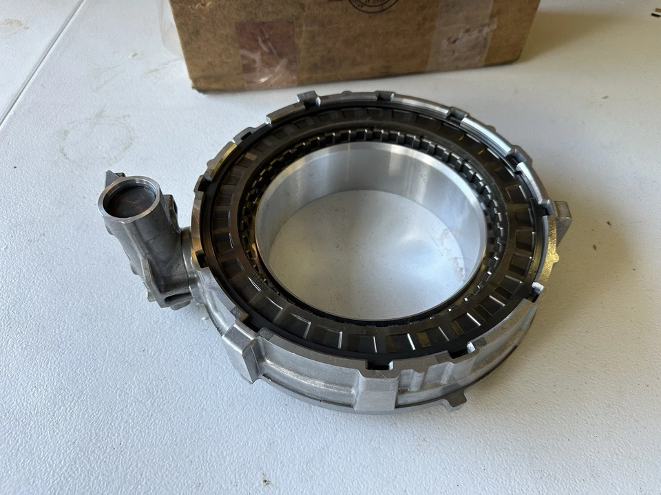 Carcasa genuina GM 24047197 para Buick Encore GX Envision Chevrolet Trailblazer Foto 3 de 4