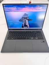 LG 15.6" Gram Lightweight Notebook Core Ultra 7 155H 32GB Memory  512GB SSD