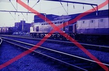 ORIGINAL RAILWAY 35mm SLIDE D200 with a train at Stoke on Trent in 1987 (J9)