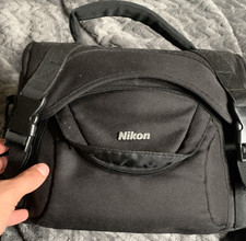 Nikon camera gear (the camera is broken)