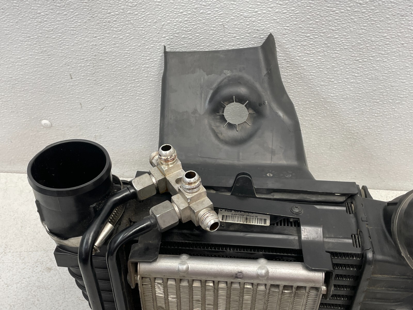 03-07 Bentley Continental GT Right Turbo Intercooler Oil Cooler Duct 1577 OEM