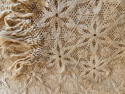 Vintage Antique Crochet Bedspread 90" X 110" Handmade Ecru Hobnail Heavy 15 lbs! - Picture 13 of 13