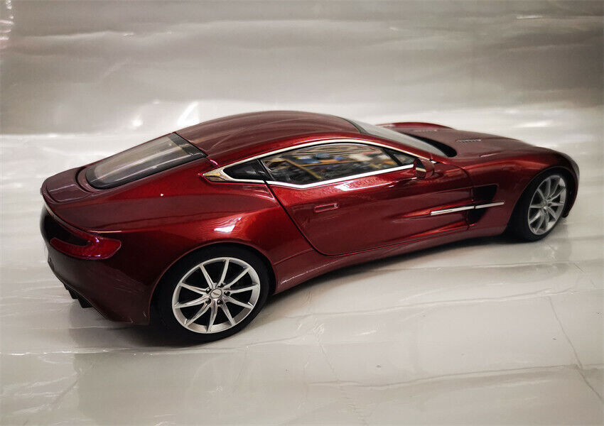 Brand new1：18 autoart Aston MARTIN ONE-77 Alloy car models