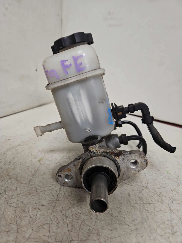 01-06 CILINDRO MAESTRO DE FRENO HYUNDAI SANTA FE con tapa de depósito ABS antideslizante OEM Foto 2 de 4