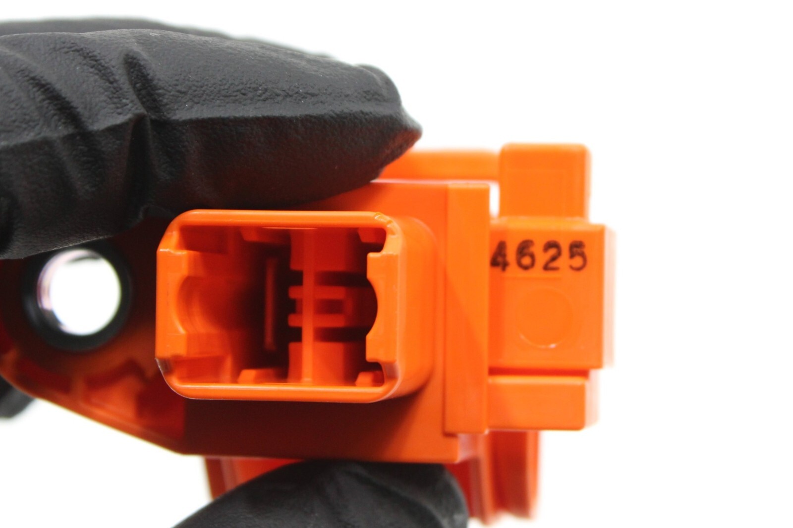 2023 - 2025 SUBARU SOLTERRA HIGH VOLTAGE BATTERY GRIP PLUG CONNECTOR OEM