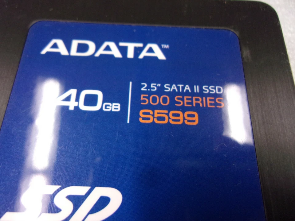 AS599S-40GM-C 2.5IN SATA2 40GB 3GB/S 9MM SSD MLC - Image 2 of 3