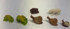LOT 7 VINTAGE FROG FIGURINES HONG KONG SNAIL POLAR BEAR BROWN CERAMIC PLASTIC