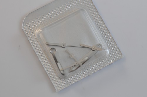Original Set Of Hands Certina DS Podium Men Quartz Square C15174406700 - Picture 4 of 4