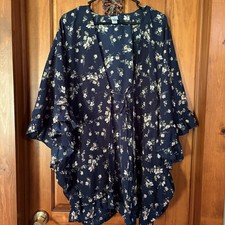 Dark Blue Floral Kimono Style Layer Size L/XL Cinched Waist Flowing Boho Piece