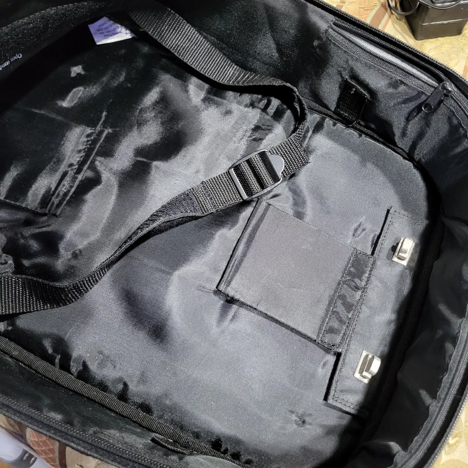 Reproductor VHS portátil de TV divertido de colección con pantalla LCD reproductor de video para automóvil Foto 4 de 4