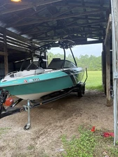 2003 Malibu Wake Setter 23 lsv