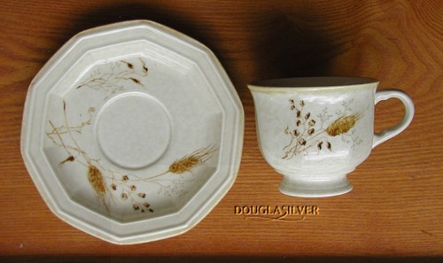 MIKASA TORINO CHINA 3" PIEDISTALLO TAZZA E PIATTINO (S) - Foto 2 di 3