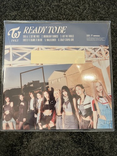 TWICE READY TO BE VINYL LP TARGET EXCLUSIVE MARBLE ORCHID COLOR FIRST PRESSING - Imagen 2 de 2