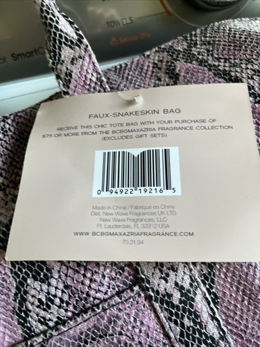 BCBGMaxazria NWOT snakeskin print snap closure tote bag - Picture 6 of 8