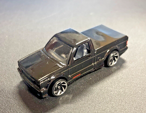 Hot Wheels ‘91 GMC Syclone #150 HW ‘20 Hot Trucks 3/10 Black Loose VHTF!