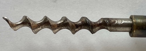 VINTAGE BIG SOLID BRONZE KEY SHAPE CORKSCREW BOTTLE WINE OPENER-50s - Picture 3 of 5