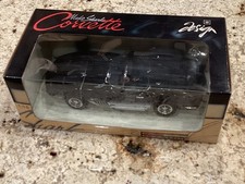 UT Models Mako Shark Corvette 1/18 Blue/White 