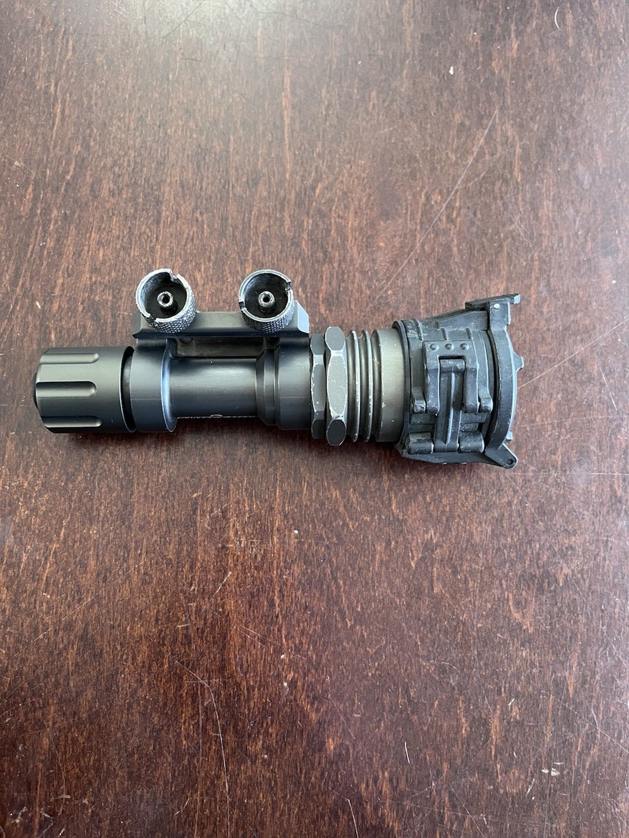 SUREFIRE M951 FLASHLIGHT W/ IR FILTER & OLD STYLE HEAD (RETRO GWOT
