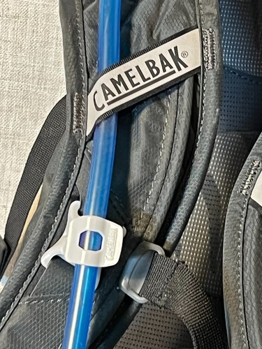 Black CAMELBAK MULE BACKPACK~Hydration System W/Bladder~Hiking*Biking*Walking - Picture 19 of 21