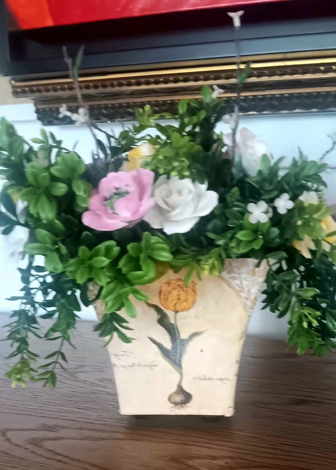 Flores de porcelana, arreglo floral, sin envío CA. Foto 4 de 4