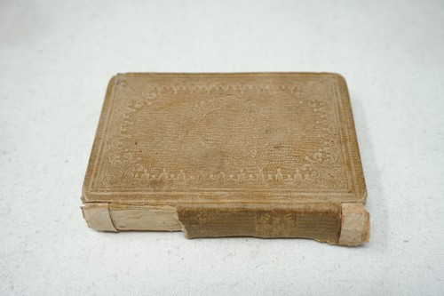 Language and Poetry of Flowers 1851 by Miss S.C. Edgarton Miniature Book - Picture 7 of 10