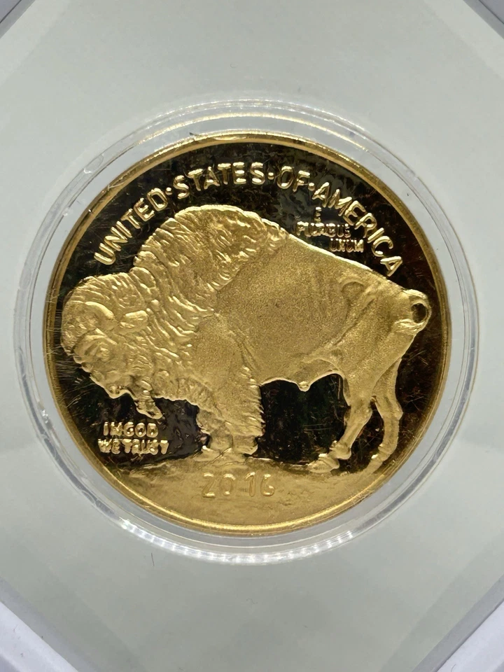 Золотая монета 2014 Buffalo $50 PL в витрине с сертификатом подлинности ✨ - Изображение 3 из 4