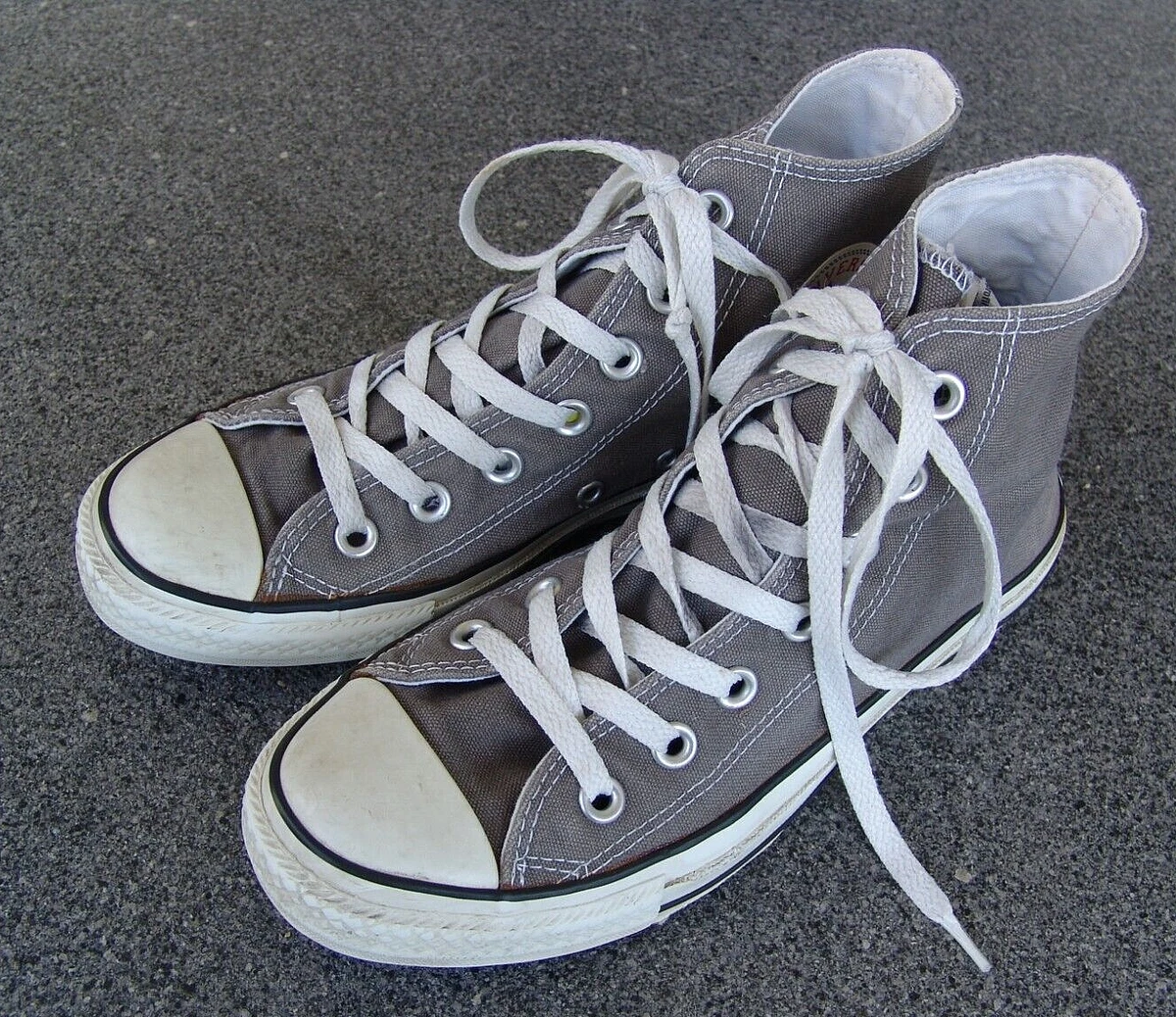 Converse 2025 grises estrella