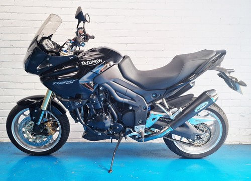 Triumph Tiger 1050 - Picture 8 of 11