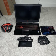 HP OMEN 17" Gaming Laptop i7-8750H 16GB 1.5TB SSD GTX 1070 Accessories Used