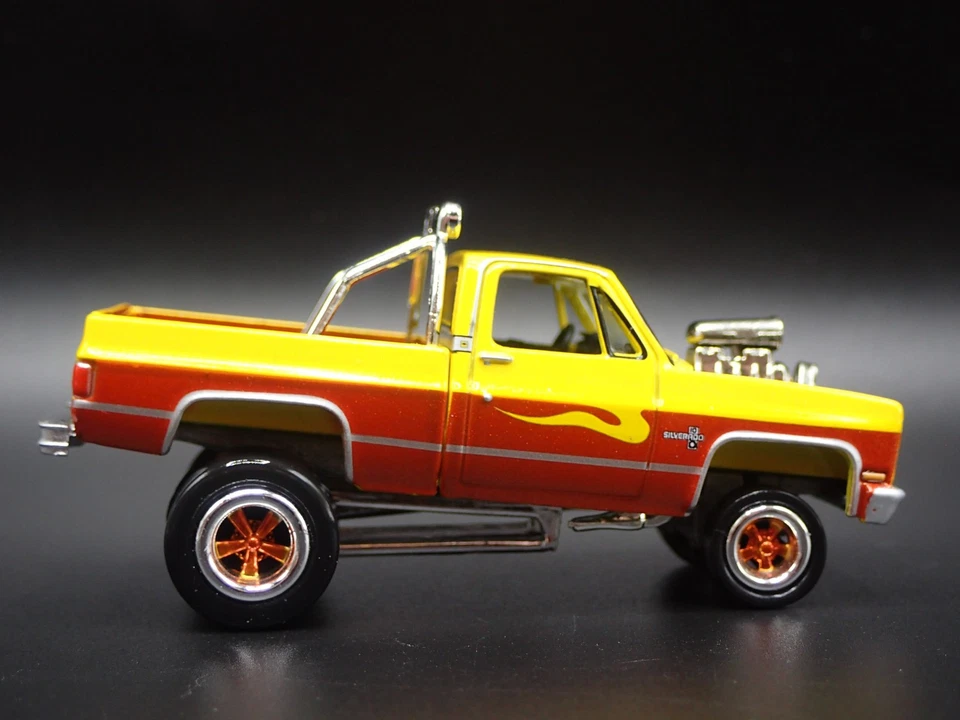 1985 Chevy Chevrolet Camioneta Pickup Aguijón Squarebody 1:64 Escala Coche - Imagen 3 de 4