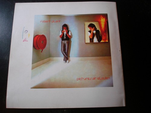 ROBERT PLANT THE PRINCIPLE OF MOMENTS 1983 TOUR CONCERT PROGRAM BOOK - Picture 2 of 2
