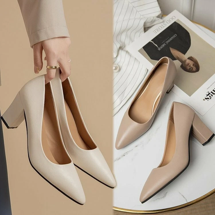 Nude block shop heel pump