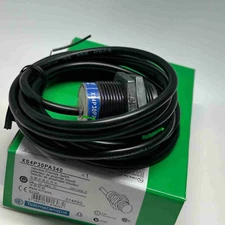 1X New in Box for XS4P30PA340 Proximity Switch Sensor Fast Shipping