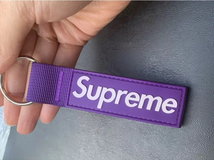 Ouvre porte clés Supreme Sangle Violet Neuf
