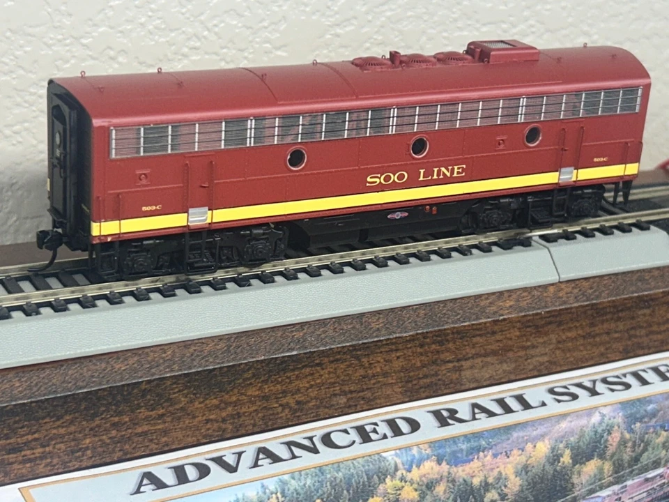 SOO LINE BURGUNDY- $OO LINE F7 - B unit 503C- DCC / QUANTUM SOUND HO Scale NEW - Image 2 of 4