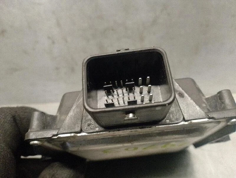 67R011002 module électronique pour DODGE JOURNEY 2.4 16V 2008 4955865 - Photo 3/4