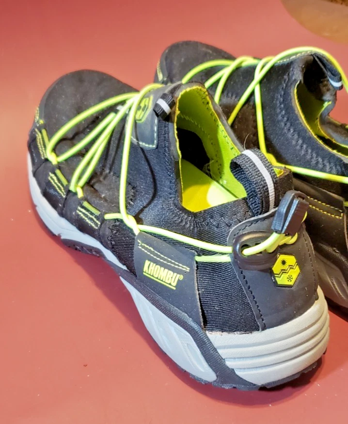 Tênis esportivo Khombu preto e verde limão novo sem caixa - Estilo Molineo - Feminino 11 - Imagem 4 de 4
