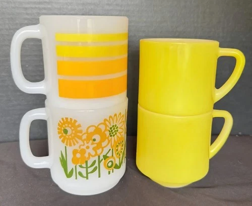 VINTAGE 1960S Glassbake MILK Glass FIRE KING COFFEE CUPS/TEA MUGS