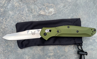 Benchmade 940 Osborne Folding Knife CPM-S30V Green Aluminum Reverse Tanto