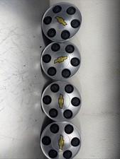 Chevy Hub Caps Cn 9596341 Set Of 4 With Lug Nuts