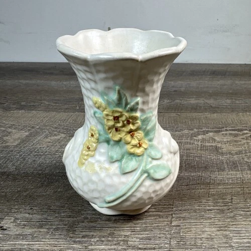 Weller Pottery 1930 Delsa White with Yellow flowers