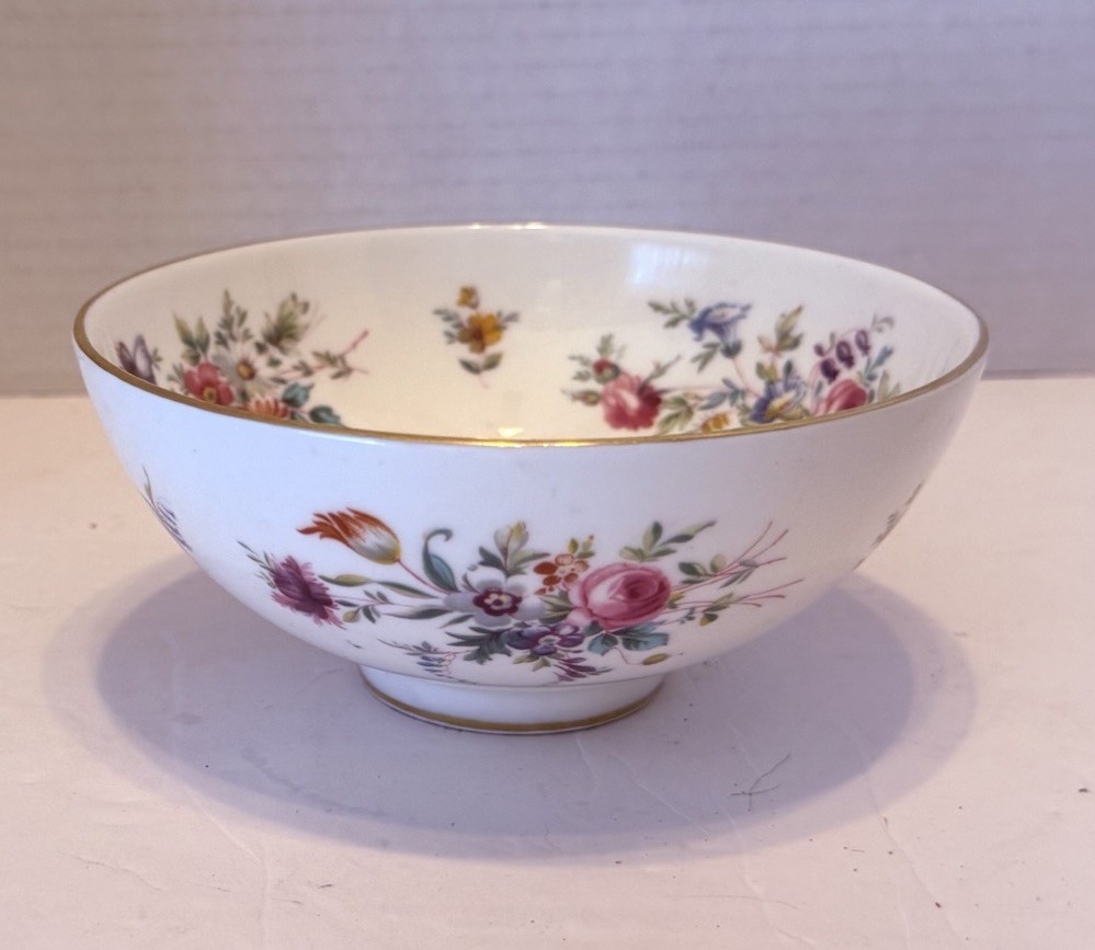 Minton Bone China England Marlow Cranberry Bowl 5 1/2