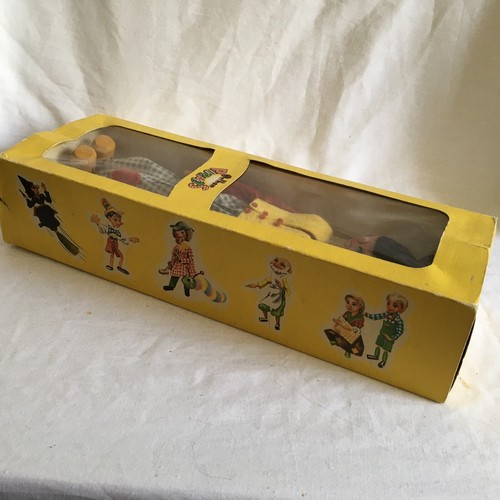 Vintage 1960’s Pelham Puppet, Dutch Boy, Original Box, - Picture 4 of 11