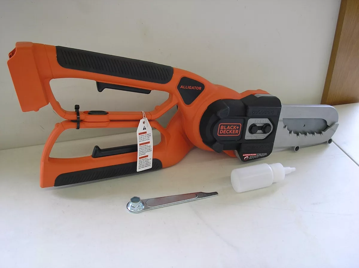 BLACK+DECKER 20V MAX Cordless Chainsaw, Alligator Lopper (LLP120), Battery  Powered