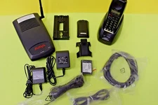 Avaya 3910 Wireless Digital Telephone w/ Base Unit - (700305113)/QUICK SHIPPING