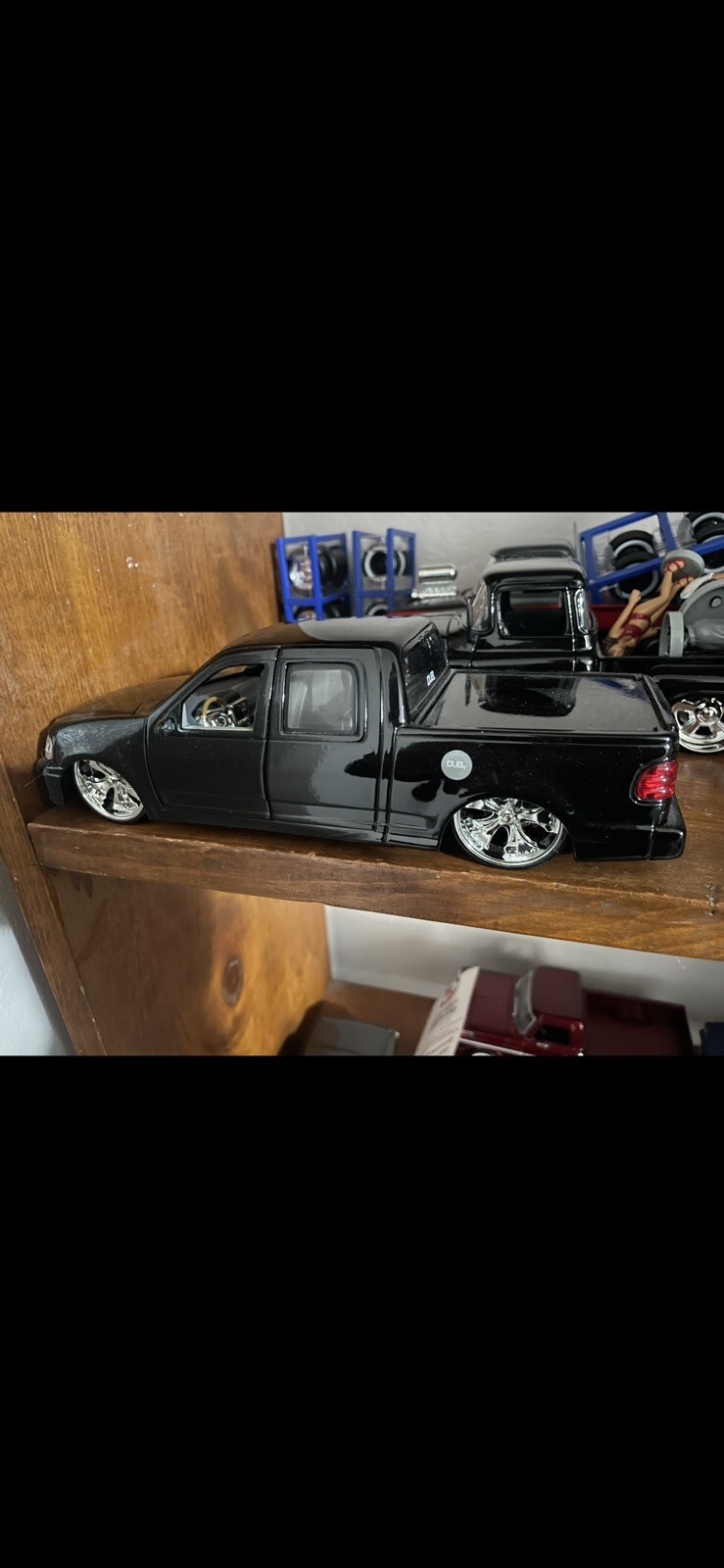 Picture 1 of 3