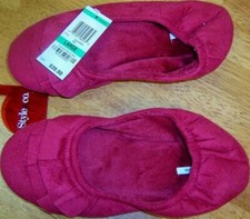 Slippers Red Velour Style Co Women size Small 5-6 New