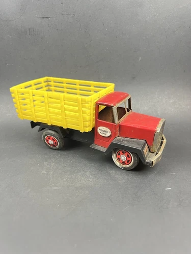 Vintage Bandai Pressed Tin Pioneer Farm Stakeside Friction Toy Truck