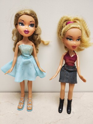 Bratz Dolls 2001 MGA SHOES BOOTS CLOTHING
