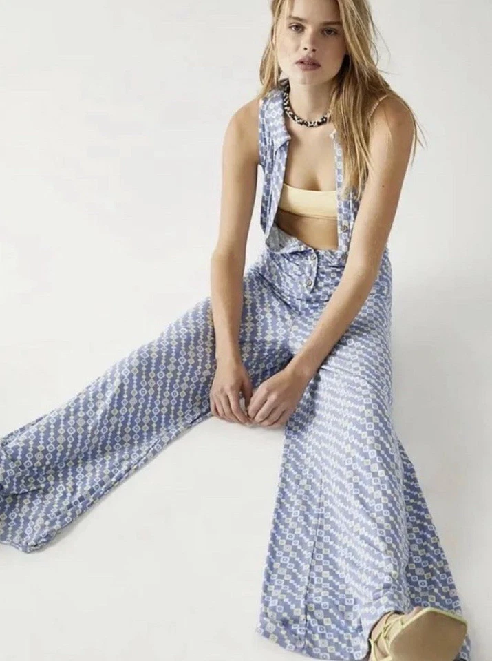 Nuevo con etiquetas Mono Clásico Free People Shayla Halter Azul Estampado Pierna Ancha Talla Pequeña Foto 2 de 4